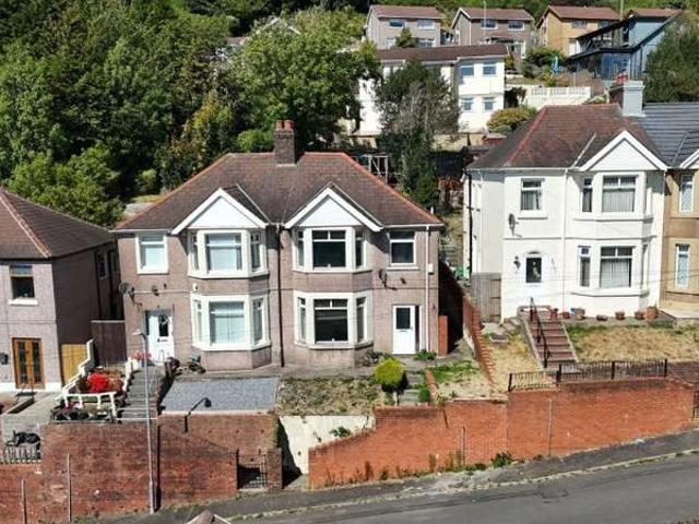 Farm for sale in Aberavon, Wales