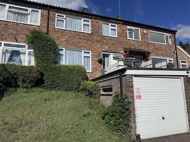 Cottage for sale in Hillview, Surrey