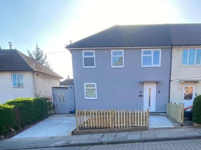 Farm for sale in Stocking Farm, Old Wharf