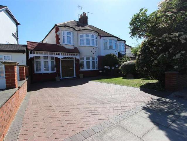 Farm for sale in London Borough of Enfield, Greater London
