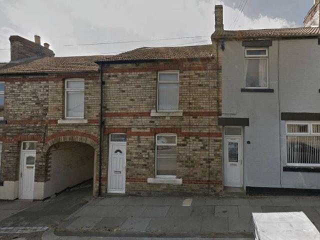 Terraced House for rent in Durham