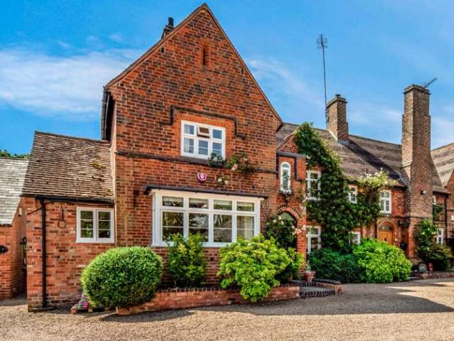 Farm for sale in Bromsgrove, Worcestershire
