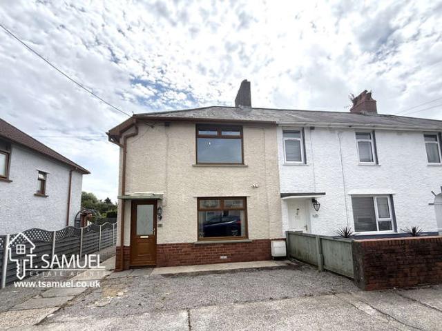 Farm for sale in Hirwaun