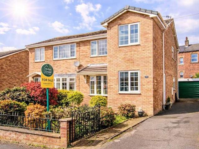 Farm for sale in Ossett, West Yorkshire