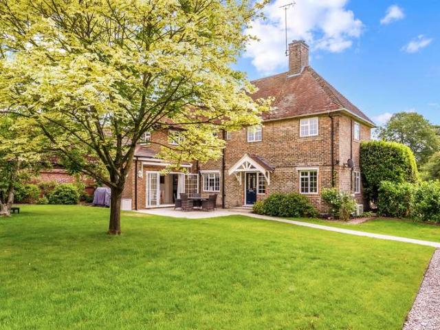 Farm for sale in Hillview, Surrey