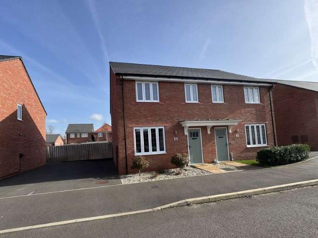 Maisonette for sale in Warwick Gates, Green Close