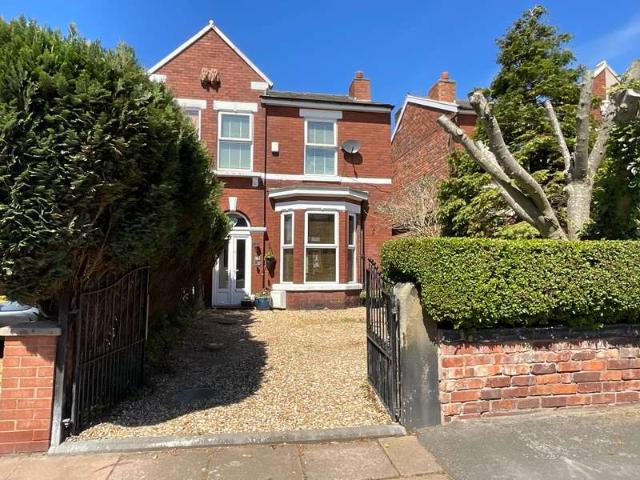 Farm for sale in Meols Cop, Southport