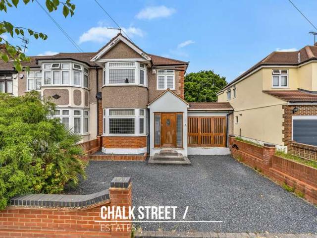 Farm for sale in Collier Row, Greater London