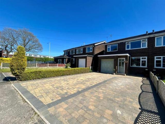 Farm for sale in Heald Green, Greater Manchester