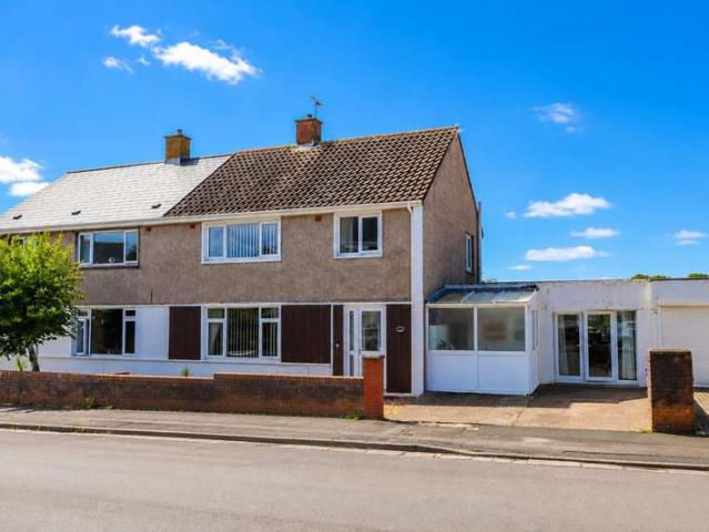 Farm for sale in Cwm Talwg, Barry