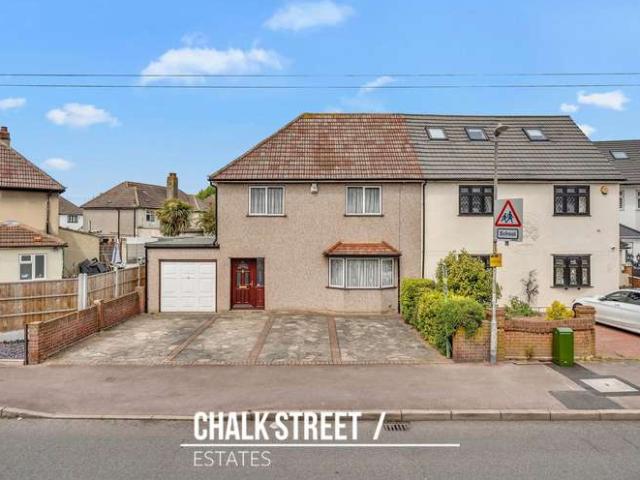 Farm for sale in Marks Gate, Greater London