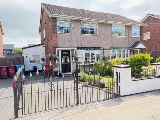 Farm for sale in Halewood Green, Halewood