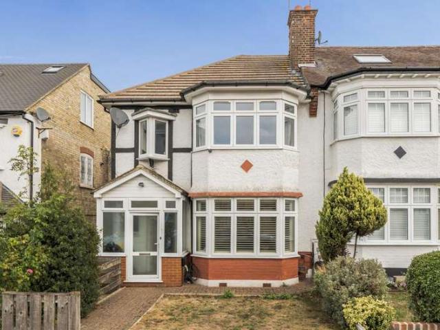 Farm for sale in West Finchley, Greater London