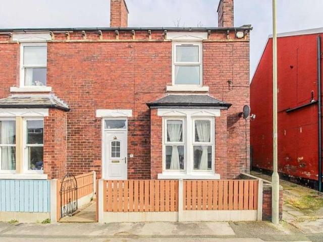 Farm for sale in Ossett, West Yorkshire
