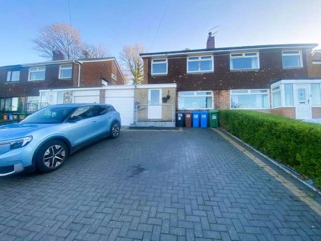 Farm for sale in Chadderton Fold, Pendock