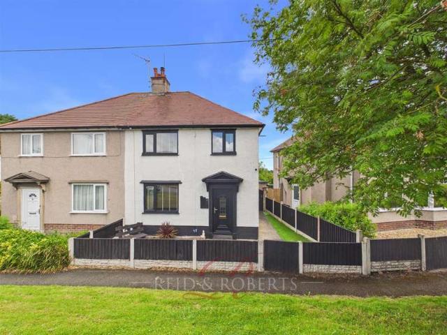 Farm for sale in Mold