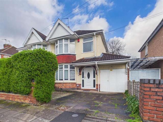 Farm for sale in Cheylesmore, West Midlands