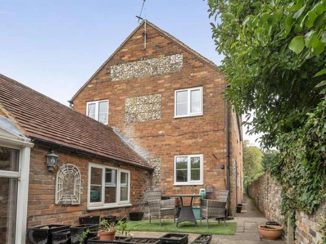 Farm for sale in Penn, Tylers Green