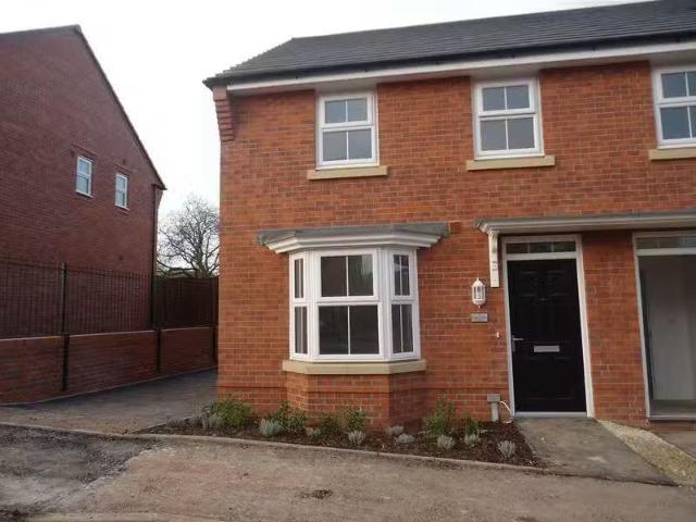House for rent in South Lane, West Yorkshire