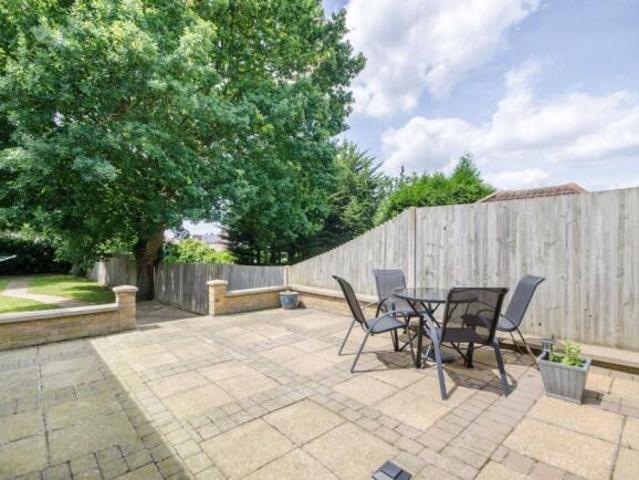 Farm for rent in London Borough of Brent, Greater London
