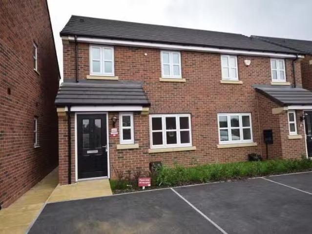 House for rent in Beamhurst, Staffordshire