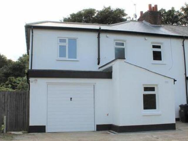 House for rent in Red Hill, Surrey