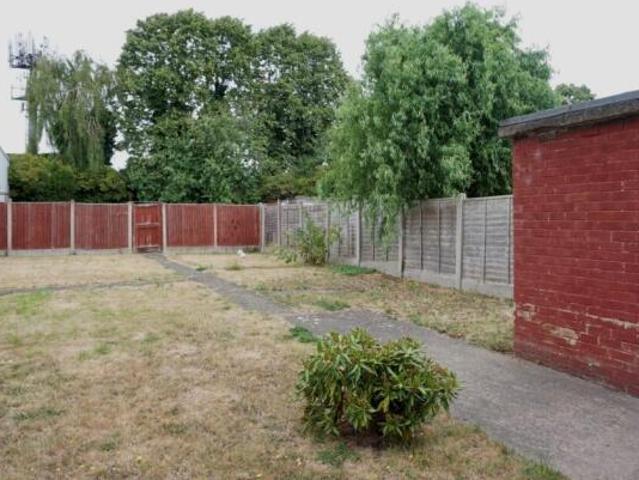 Farm for rent in Beechdale, Haddon