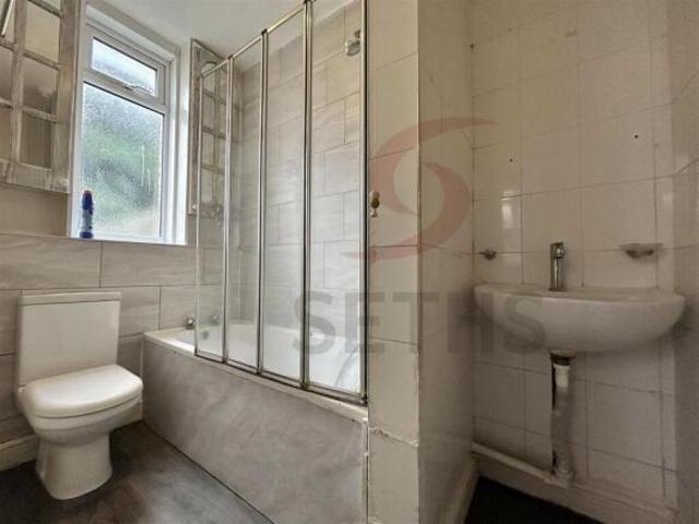 Farm for rent in Rushey Mead, Leicester