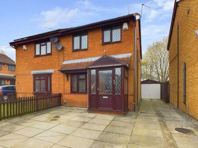 House for rent in Broad Folds, Clayton
