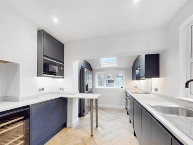 House for rent in Brentford End, Greater London