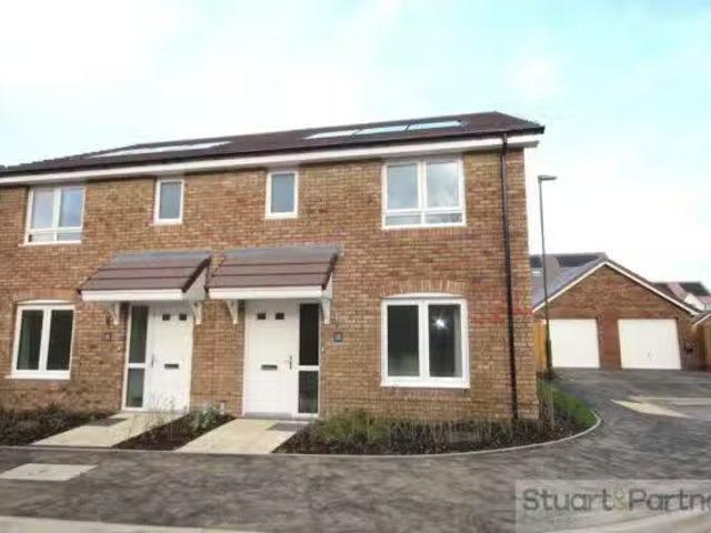 House for rent in Perryfields, West Sussex