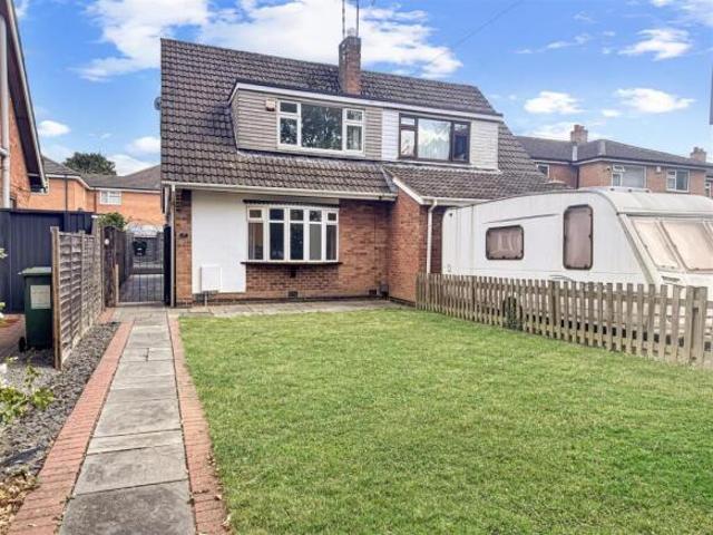 Farm for rent in Brook Street, Bourne Vale