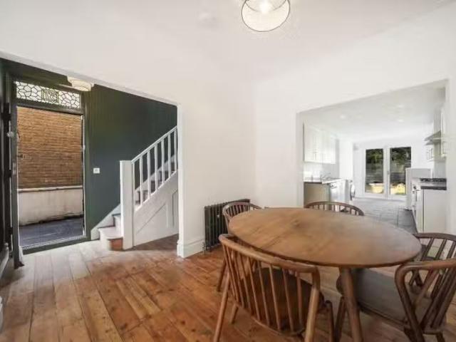 House for rent in Maryland, Greater London