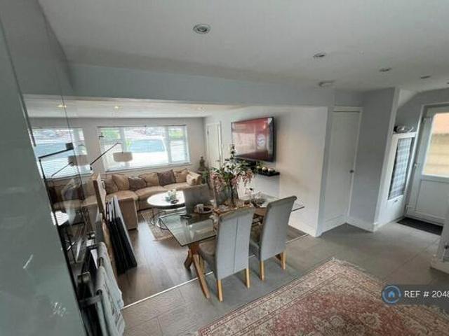 House for rent in Bushey, Hertsmere