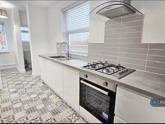 House for rent in Falcon Lodge, Wales