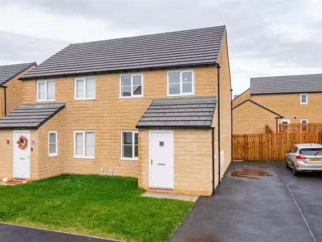House for rent in Tong Street