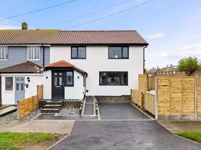 House for rent in Worth, Ash