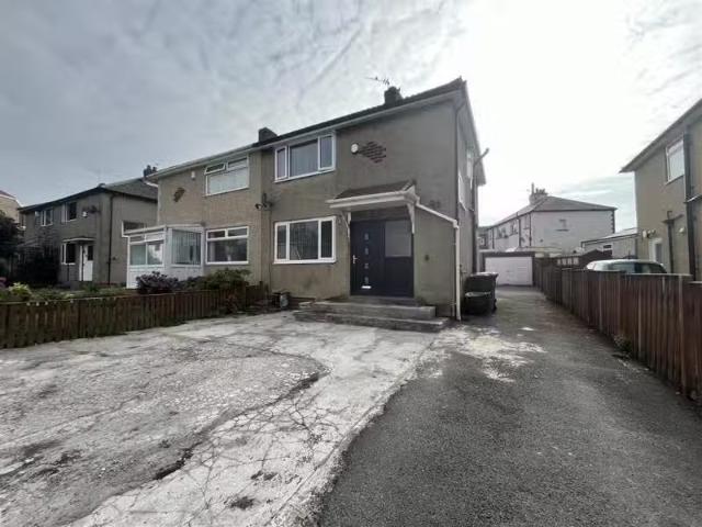 House for rent in Lower Wyke, West Yorkshire