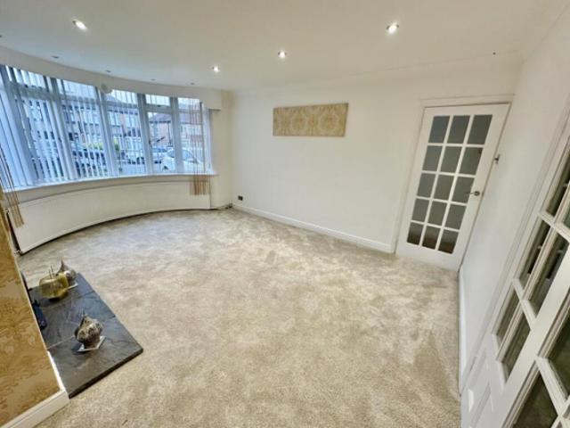 Farm for rent in Carr Manor, Moor Allerton