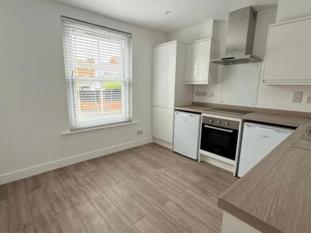Farm for rent in Chalk Hill, Houghton Regis
