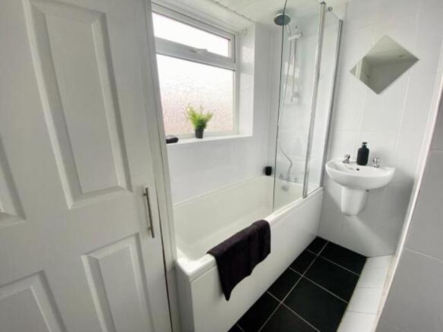 Farm for rent in Sedgley Park, Bury