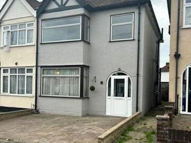 House for rent in Surrey