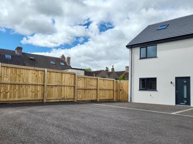 House for rent in Lyons, Greater London