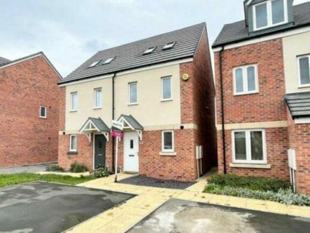 House for rent in Swindon, England