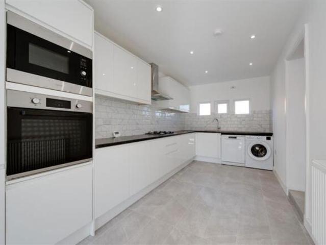 Farm for rent in Brent Cross, Greater London