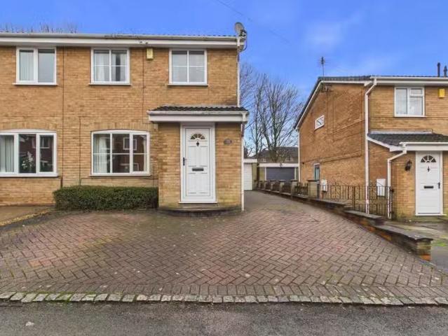 House for rent in Oakwood, Leeds