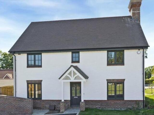 House for rent in Fole, Surrey