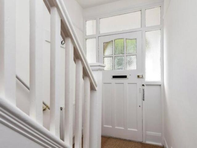 Farm for rent in Alton Barnes