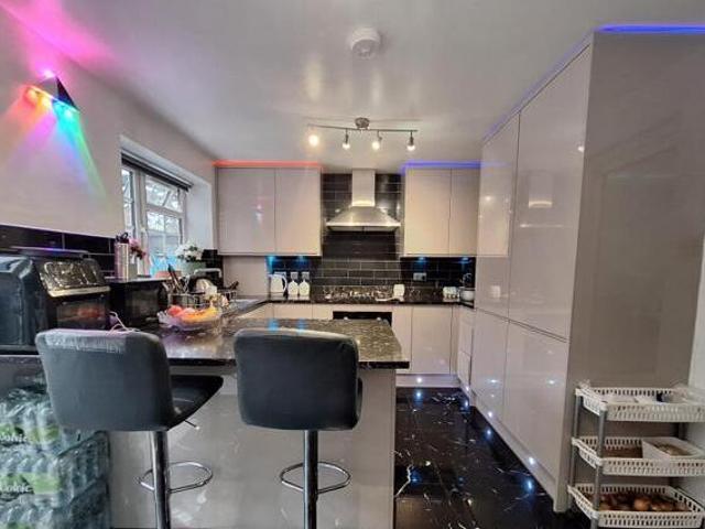 House for rent in Monks Orchard, Kent