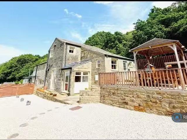 House for rent in Holmfirth, West Yorkshire